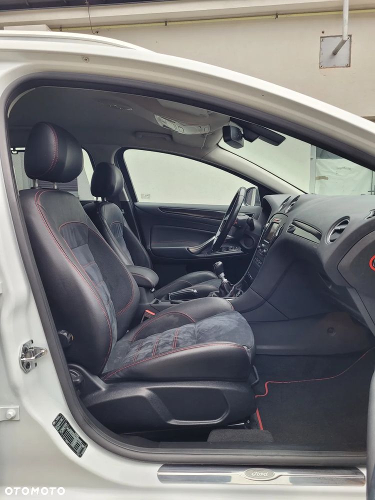 Ford Mondeo 2.0 TDCi Titanium S - 14