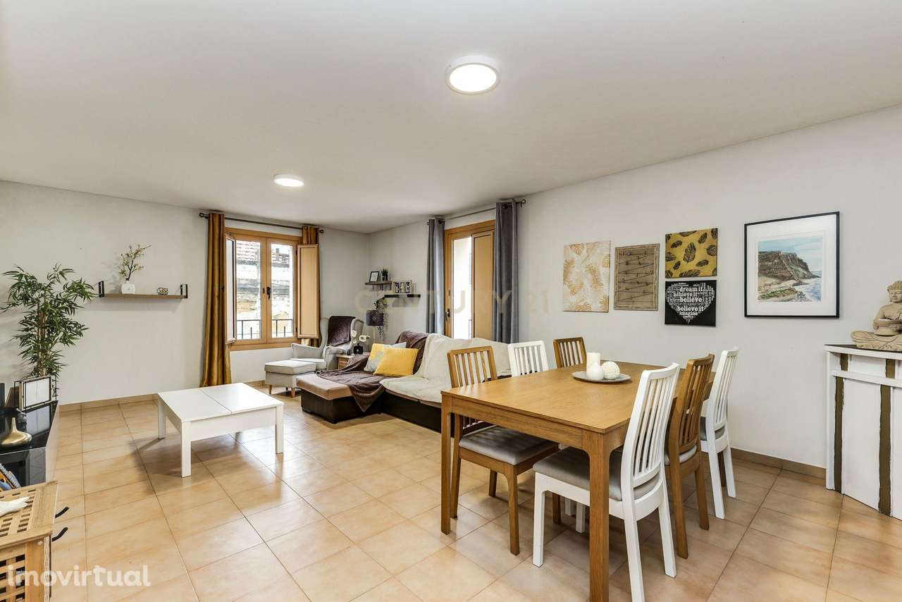 T3 de 170m² com Suite e Closet | Varanda | 2 Estacionamentos | Centro - Grande imagem: 2/22