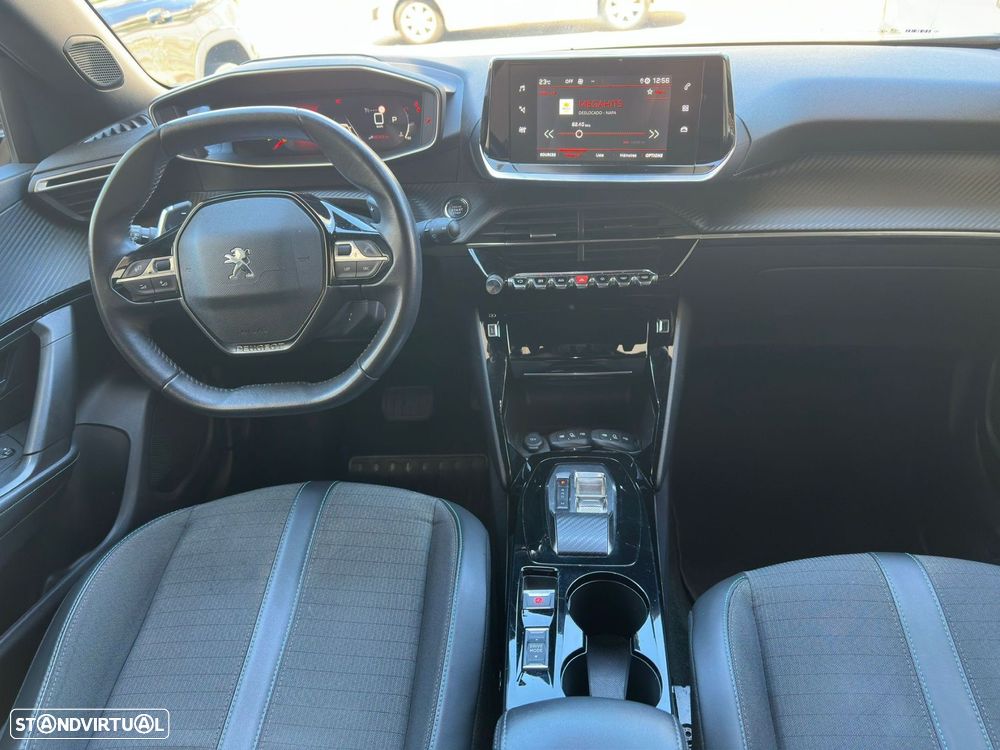 Peugeot 2008 1.2 PureTech Allure Pack EAT8 - 7