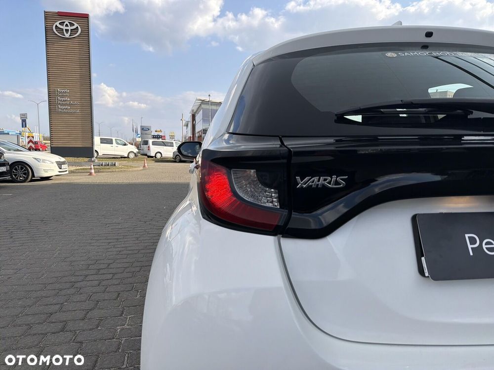 Toyota Yaris - 10