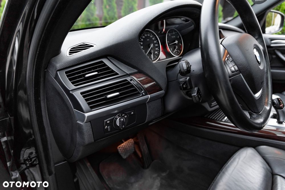 BMW X5 xDrive35d - 29