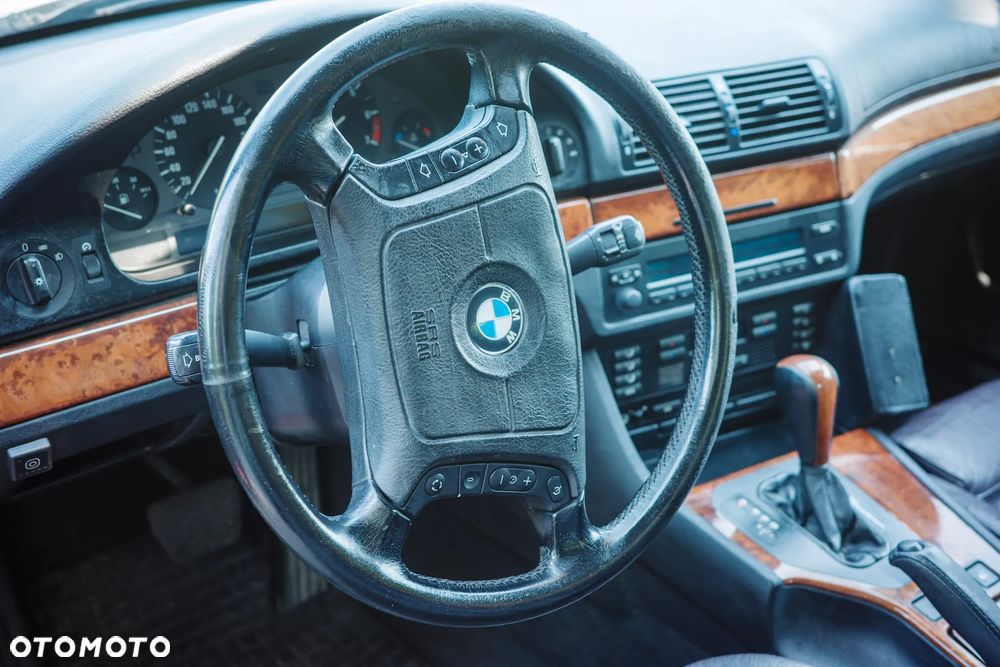 BMW Seria 5 - 11