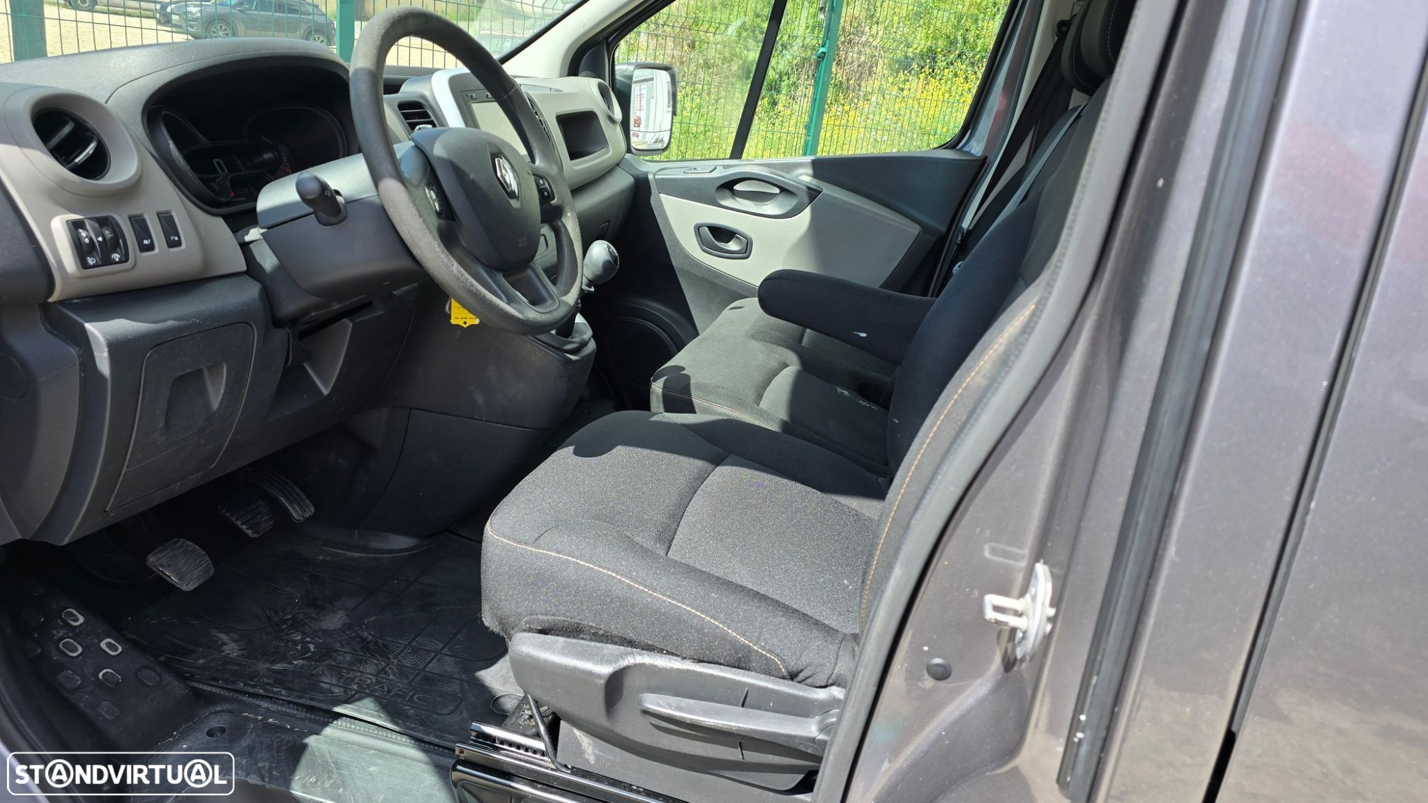 Renault Trafic 1.6 dCi L2H1 1.2T PRO+ SS - 8