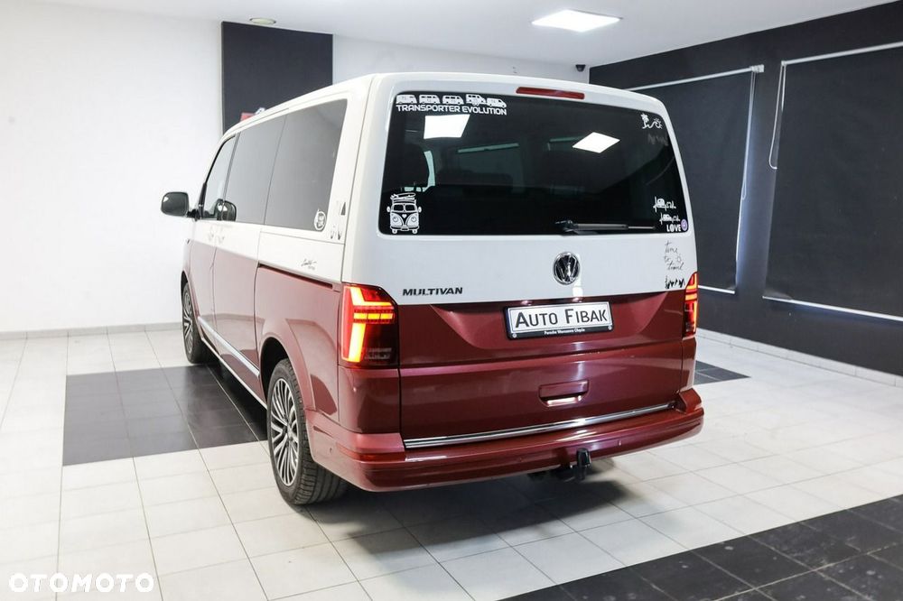Volkswagen Multivan - 12