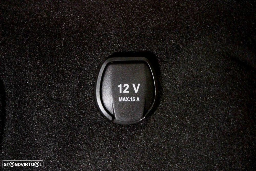 Mercedes-Benz CLA 220 - 11