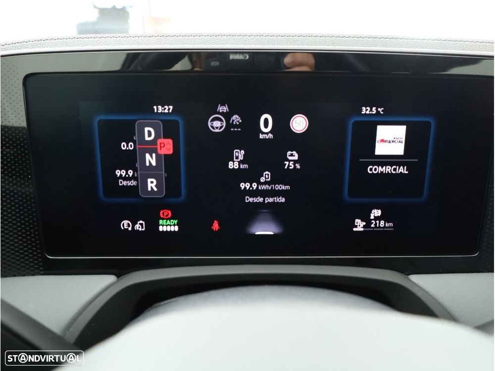 VW Passat Variant - 25