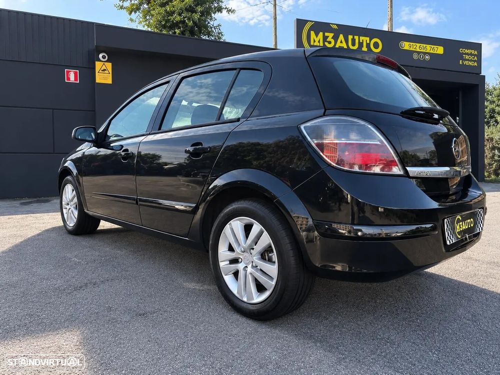 Opel Astra - 4