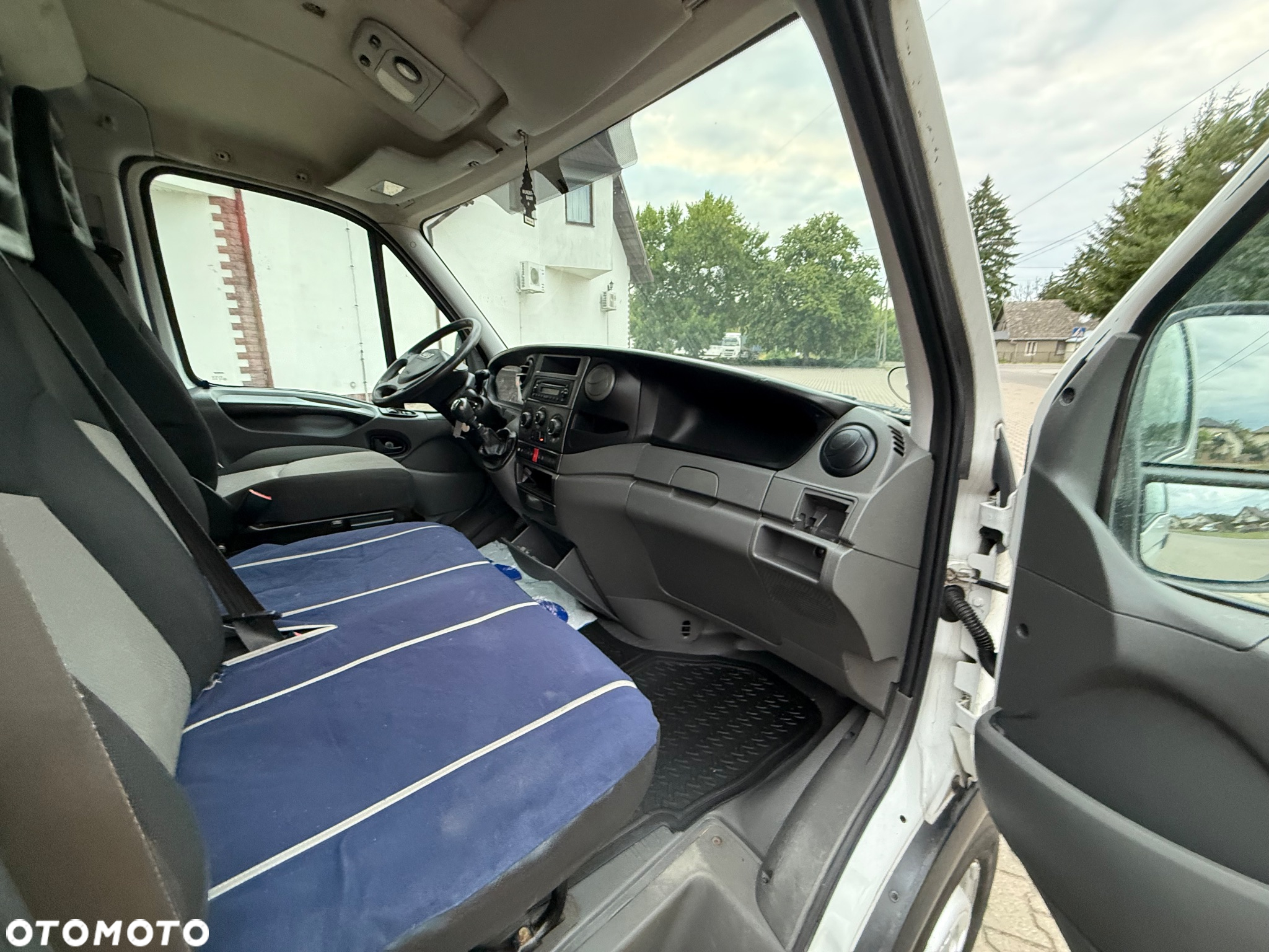 Iveco DAILY 35S - 22