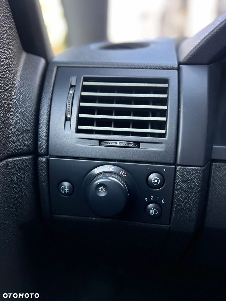 Opel Meriva - 21