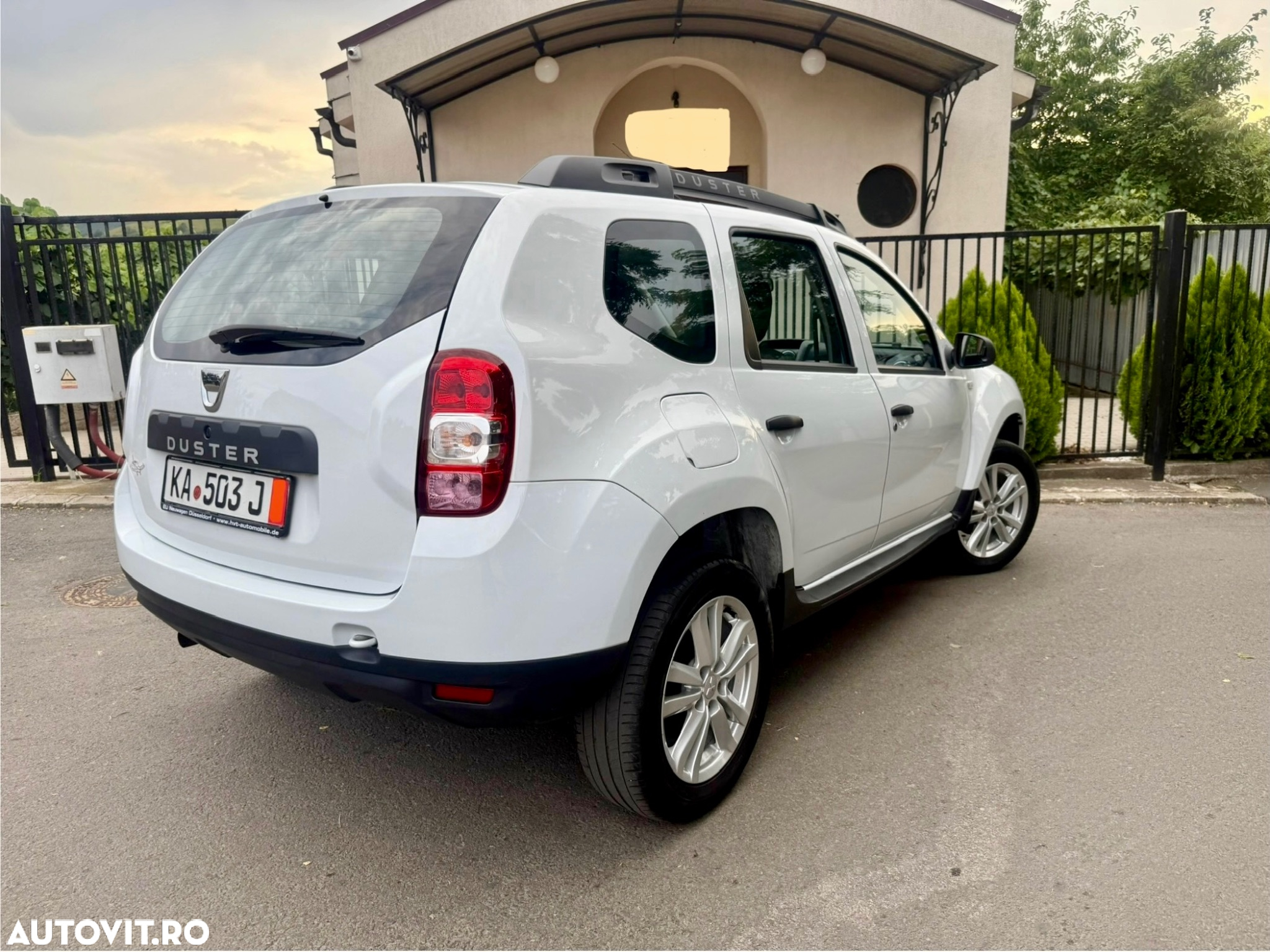 Dacia Duster SCe 115 2WD Essential - 24
