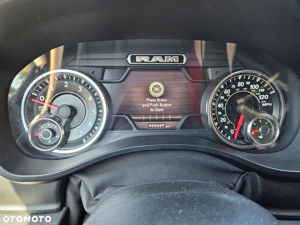 RAM 1500 Crew Cab Shortbed Bighorn - 12