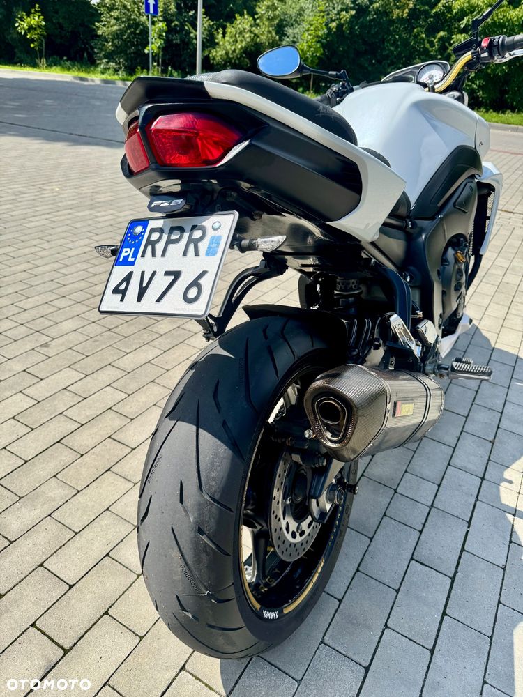 Yamaha FZ8 - 10