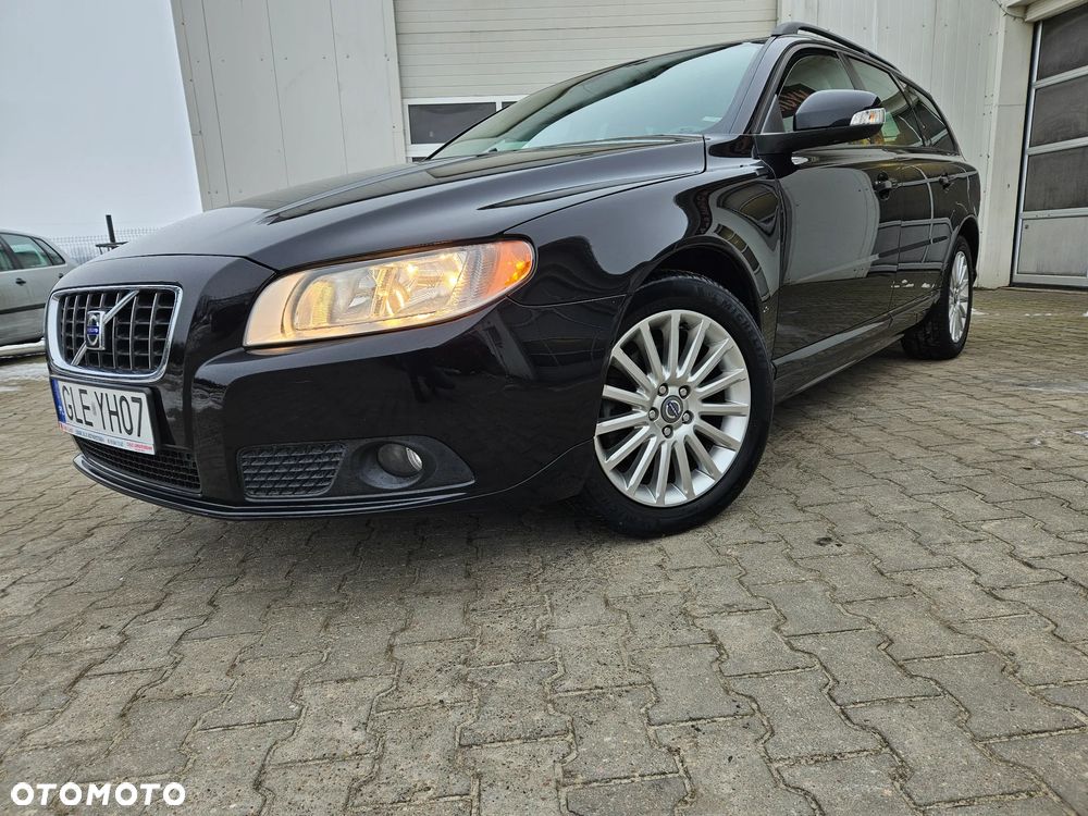 Volvo V70 2.0 Summum - 1