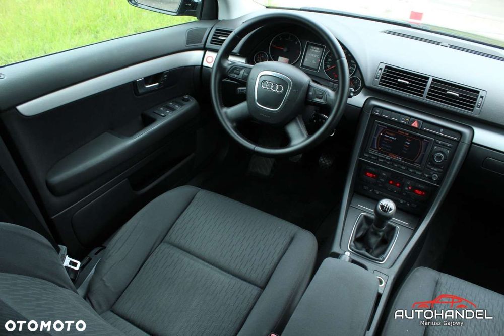 Audi A4 Avant - 9