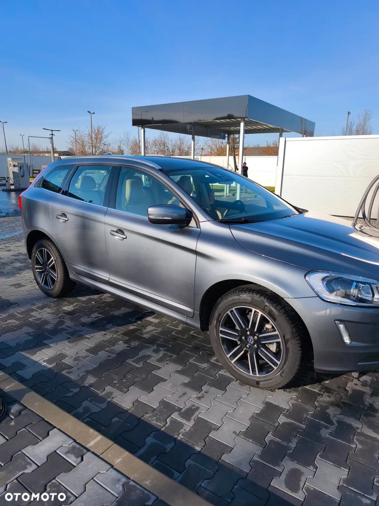 Volvo XC 60 D4 Momentum - 31