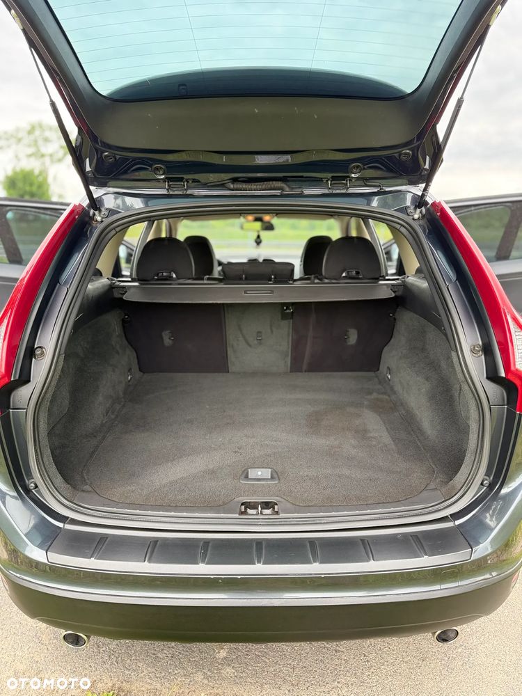 Volvo XC 60 2.4D AWD - 14