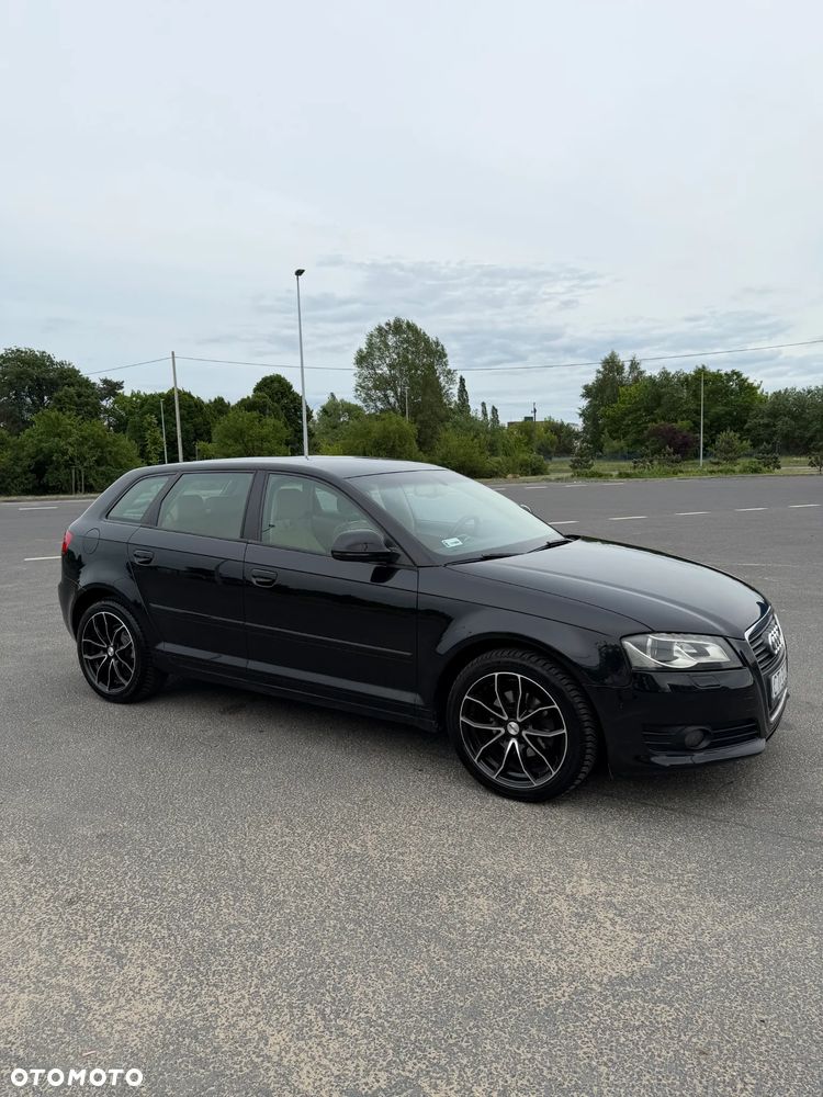 Audi A3 Sportback 1.6 TDI DPF Ambition S tronic - 3