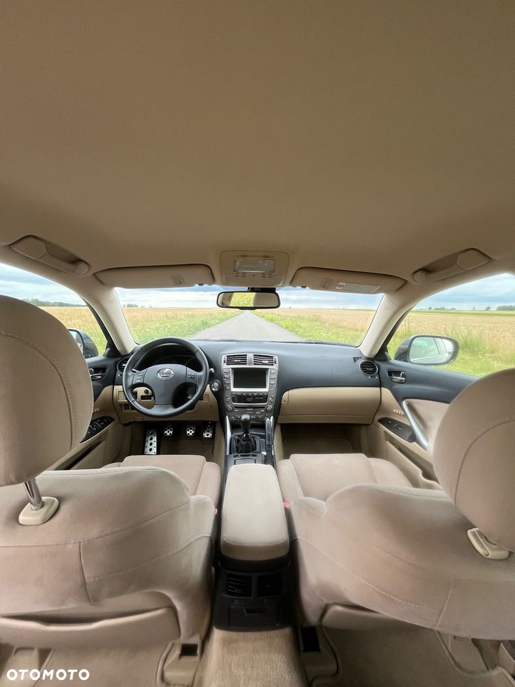 Lexus IS 220d Sport Line - 12