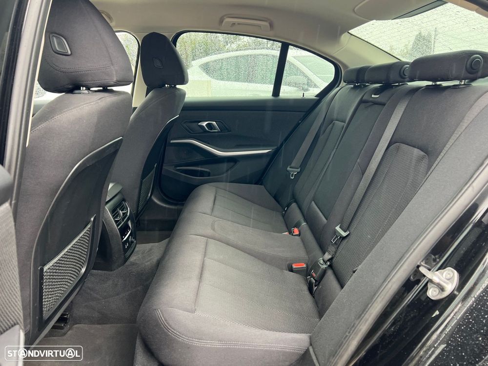 BMW 330 e Corporate Edition Auto - 25