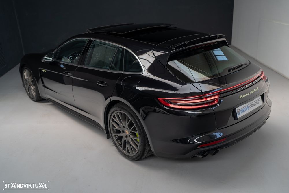 Porsche Panamera Sport Turismo Turbo S E-Hybrid - 28