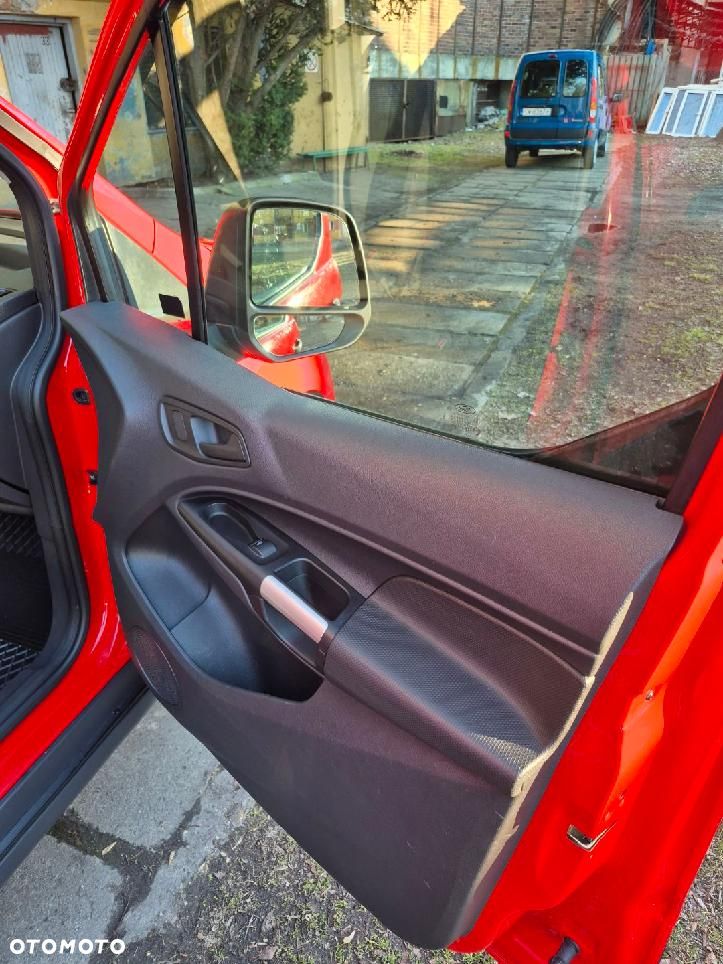 Ford Transit Connect - 14