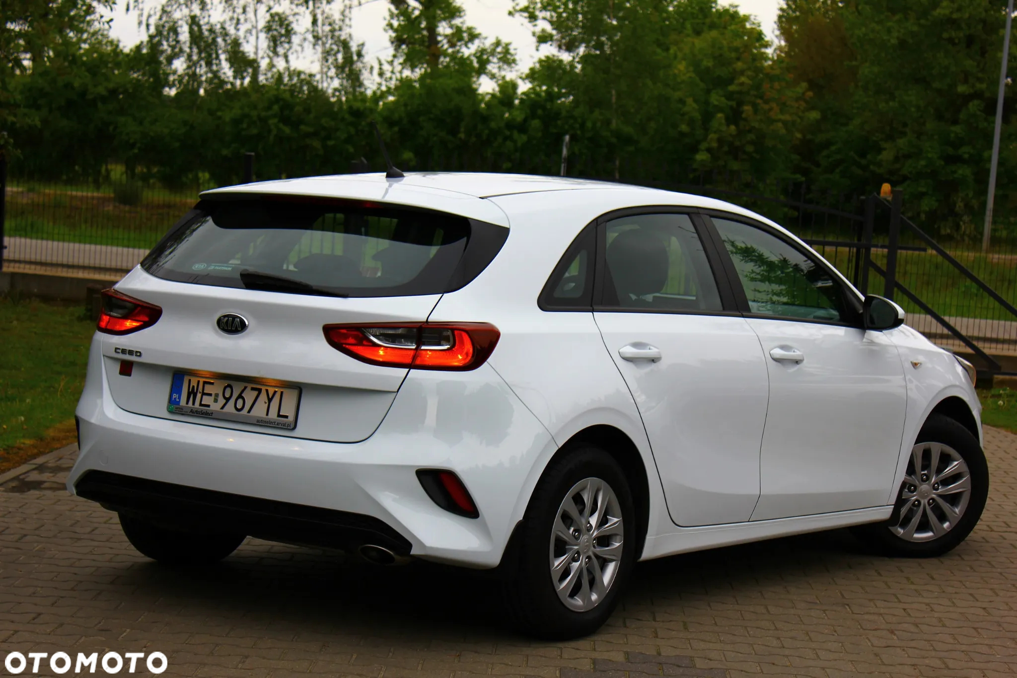Kia Ceed 1.6 CRDi SCR S - 9