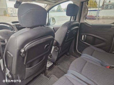 Peugeot Partner Kombi 110 Premium - 15