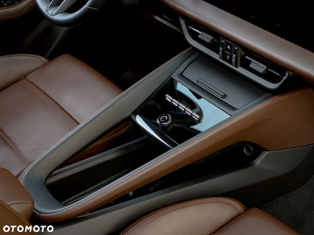 Porsche Macan - 22