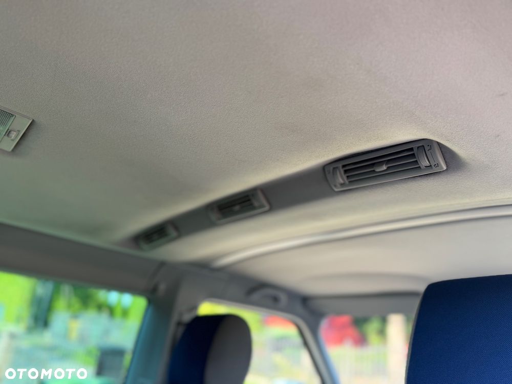 Volkswagen Multivan Standard - 23