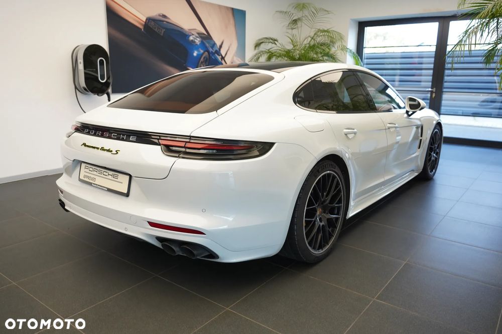 Porsche Panamera Turbo S e-Hybrid - 9