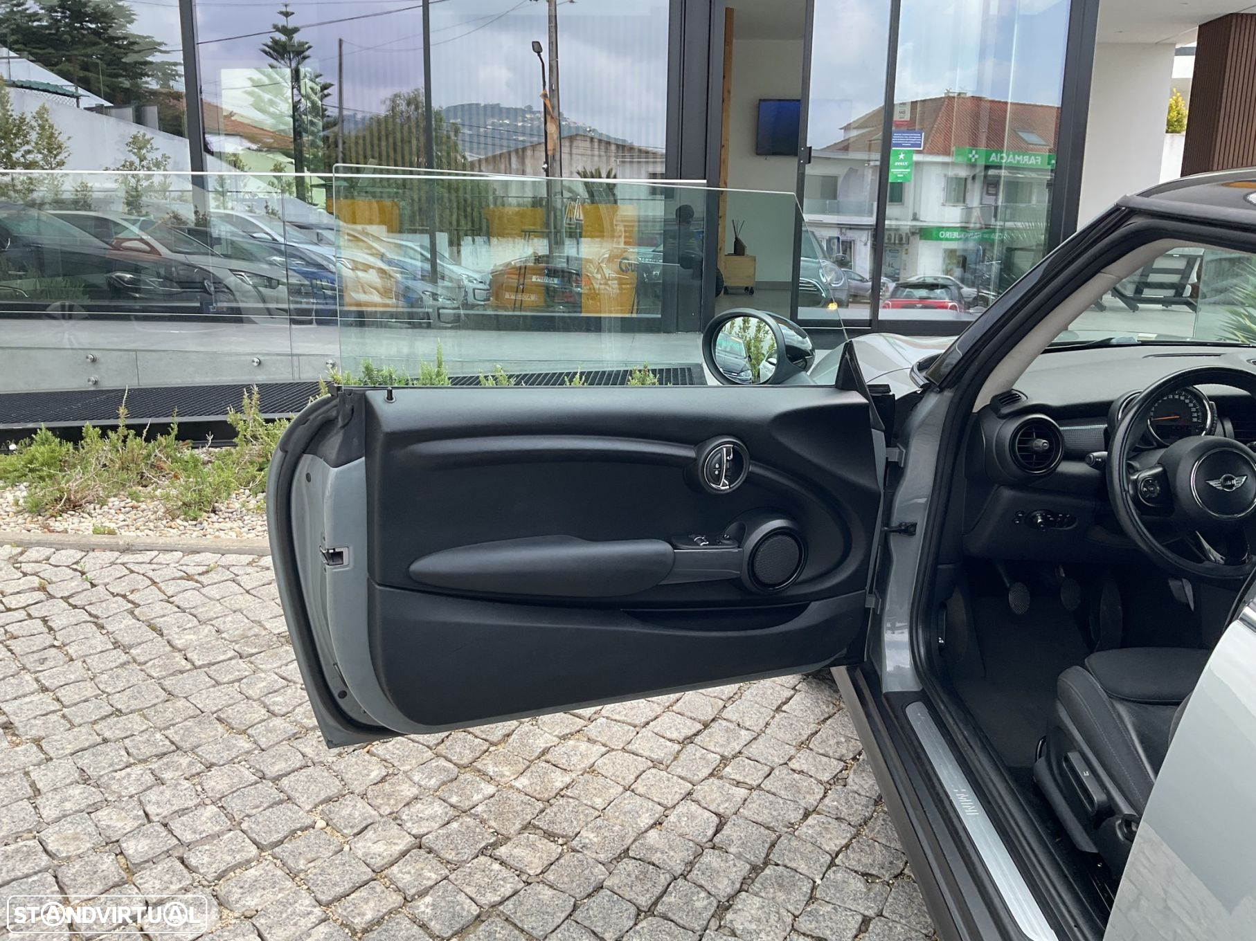 MINI 3 Portas Cooper D - 19
