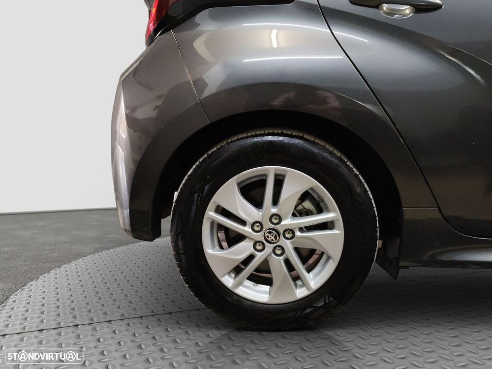 Toyota Yaris 1.5 HDF Comfort Plus - 38
