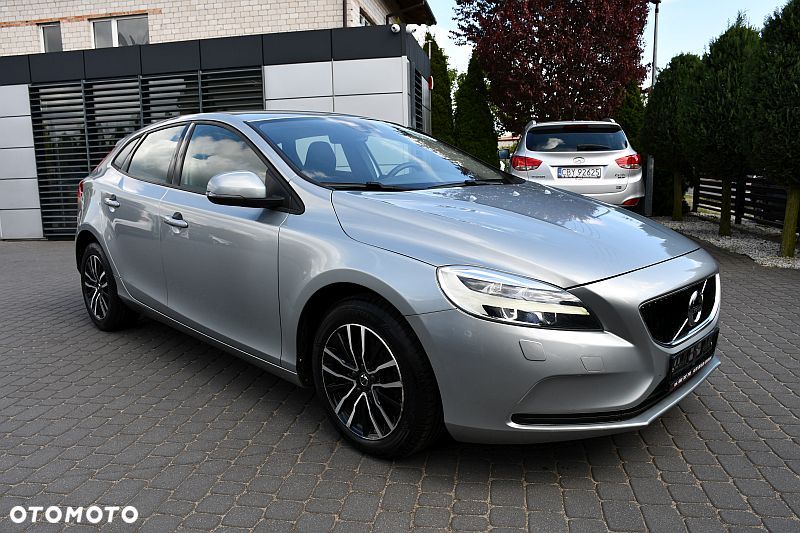 Volvo V40 T2 Geartronic Momentum - 4