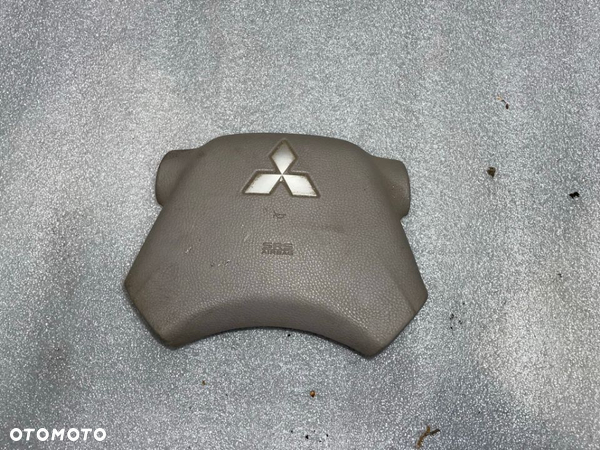 MITSUBISHI GRANDIS PODUSZKA POWIETRZNA AIRBAG KIEROWCY MN103444