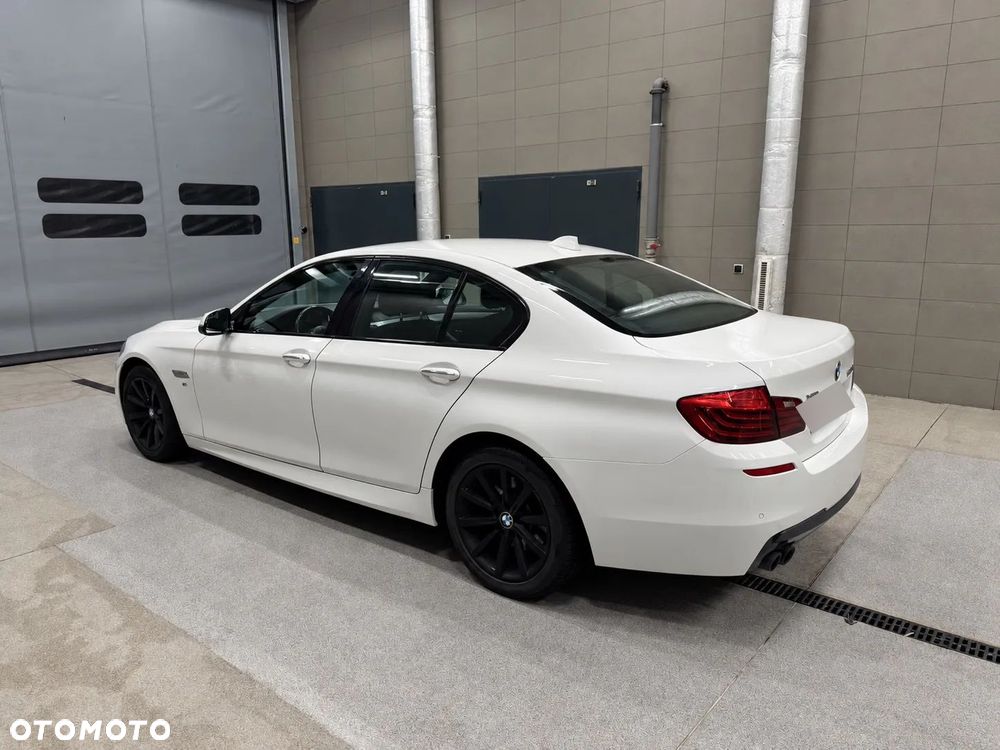 BMW Seria 5 520d xDrive M Sport sport - 2