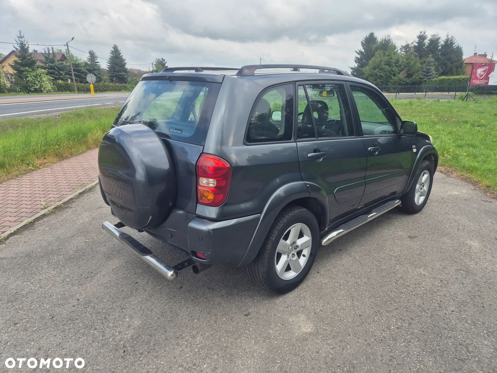 Toyota RAV4 D-4D 4x4 Sol - 9