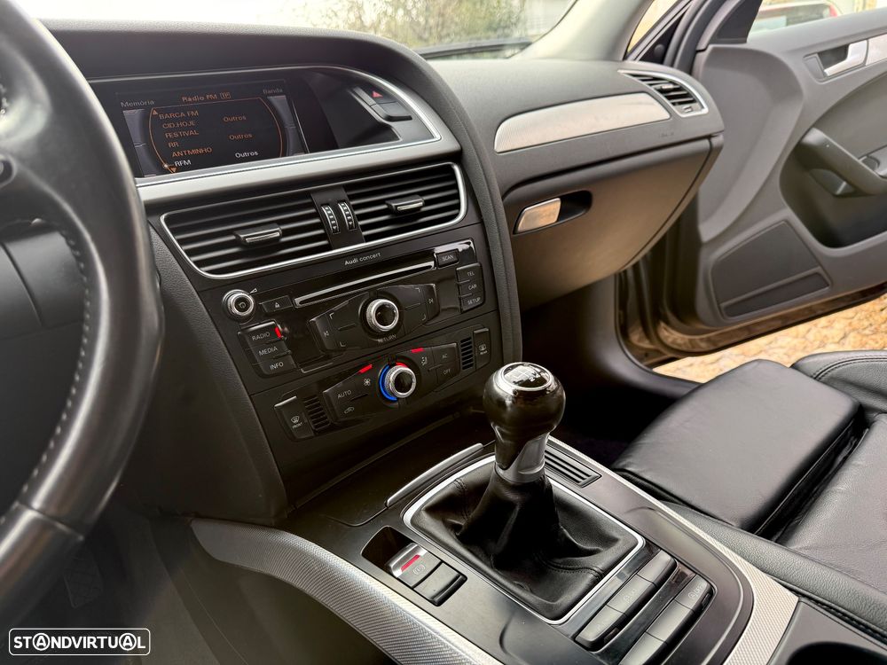 Audi A4 Avant 2.0 TDi S-line - 44