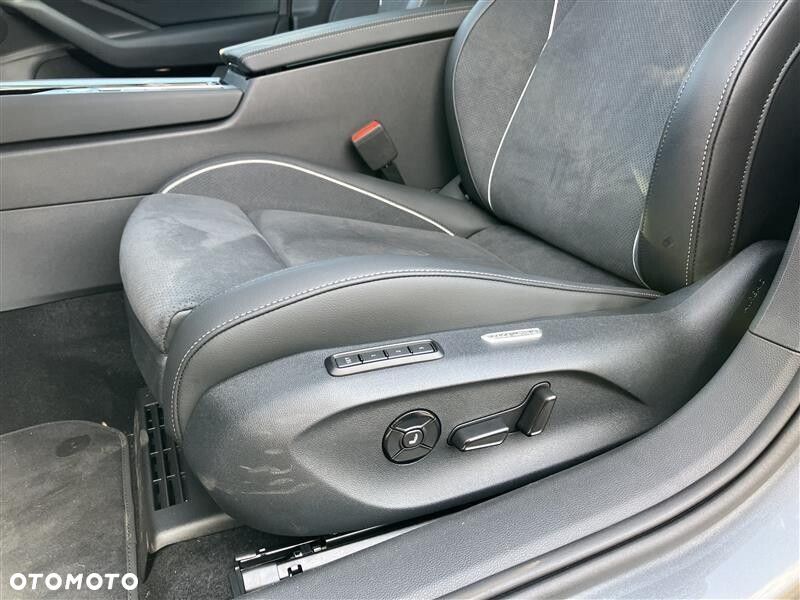 Volkswagen Passat - 10