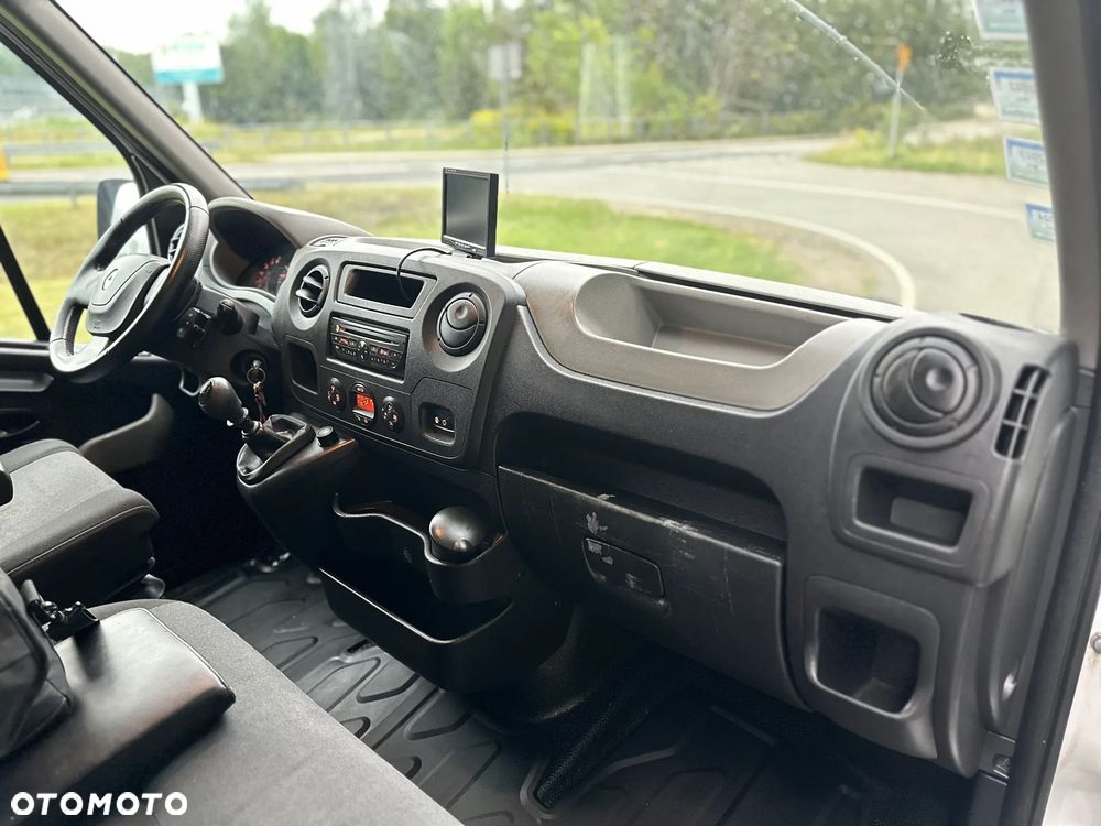 Renault Master - 33