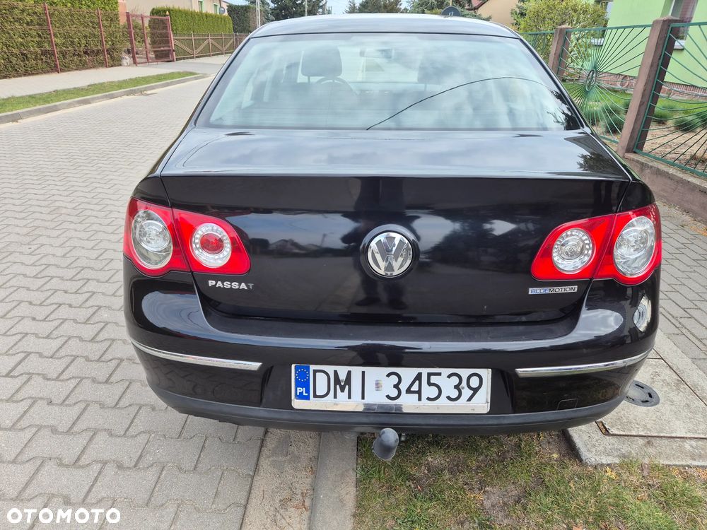 Volkswagen Passat 1.9 TDI Comfortline - 4