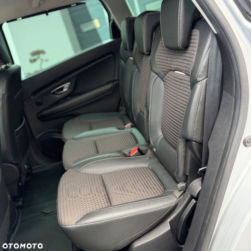 Renault Scenic - 23
