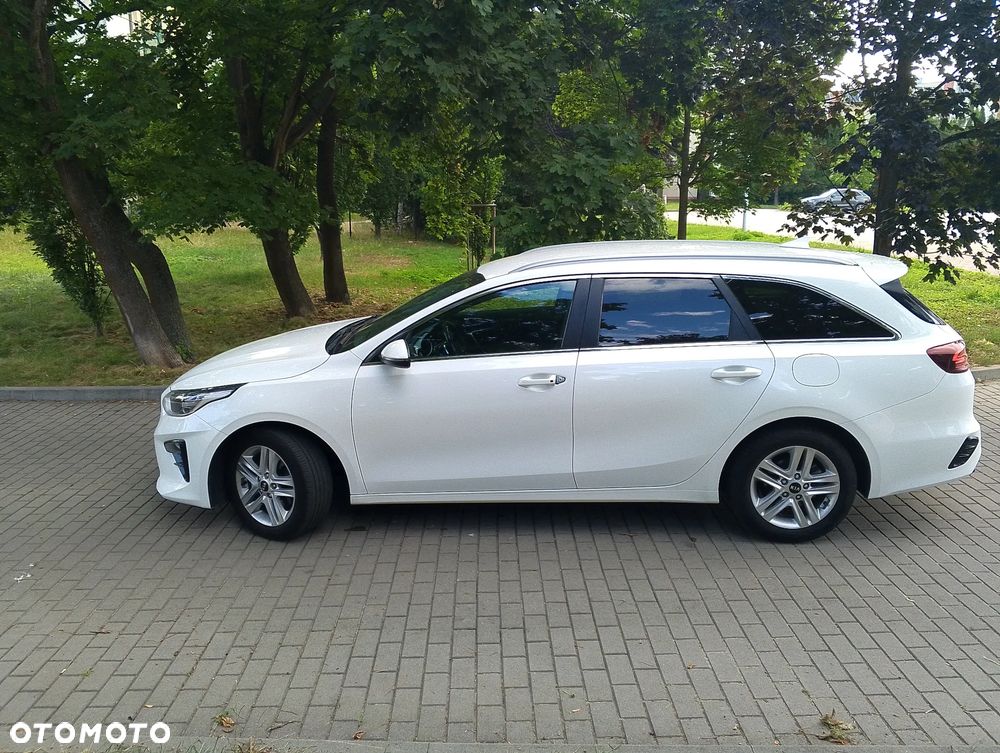 Kia Ceed 1.6 CRDi (48V Mild-Hybrid) DCT7 GT Line - 8