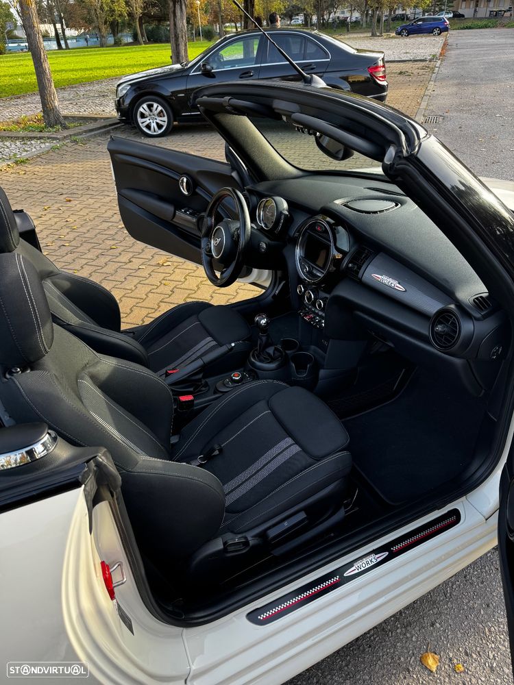 MINI Cabrio Cooper - 15