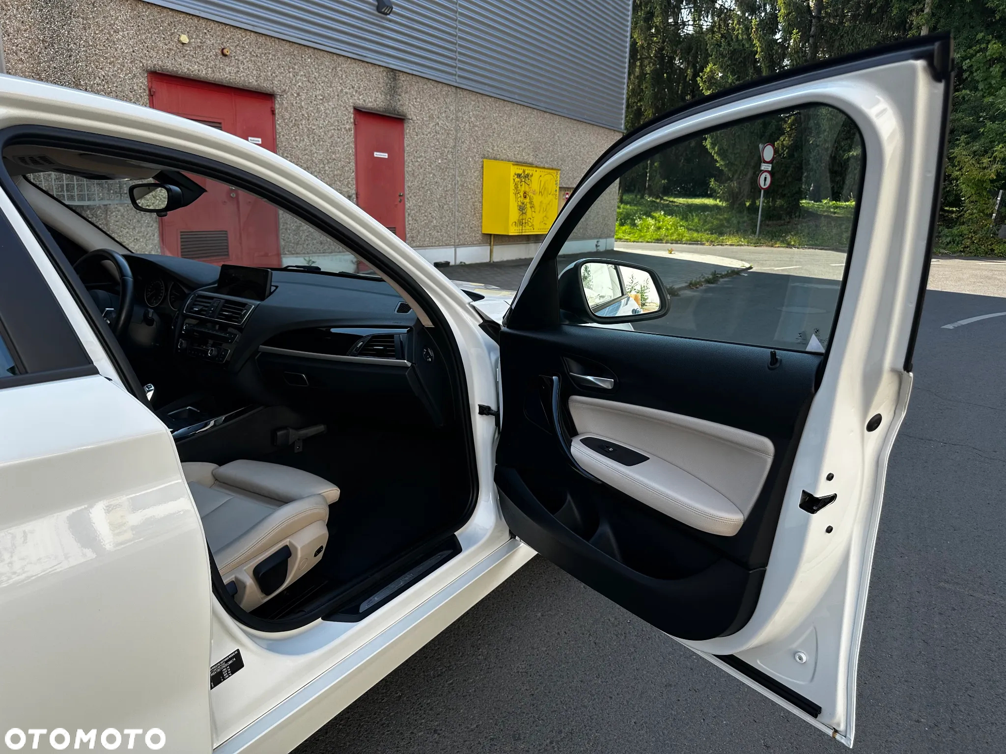 BMW Seria 1 118i Sport Line - 22