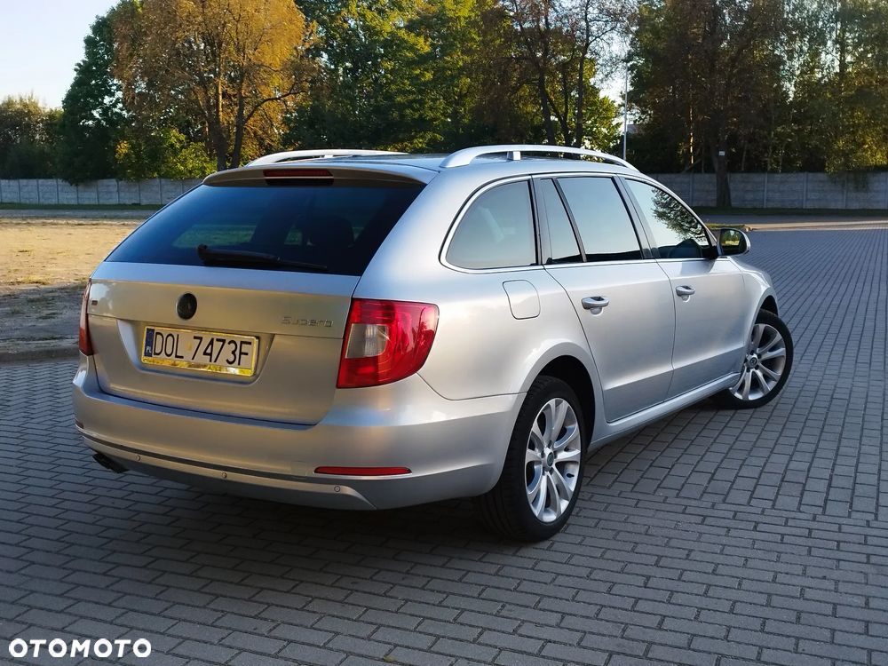 Skoda Superb 2.0 TDI Family - 4