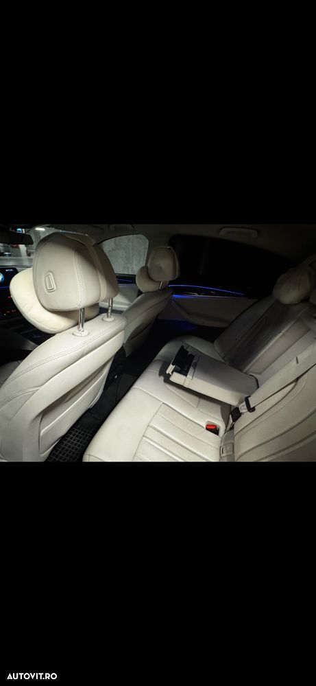 BMW Seria 5 520d Aut. Luxury Line - 7