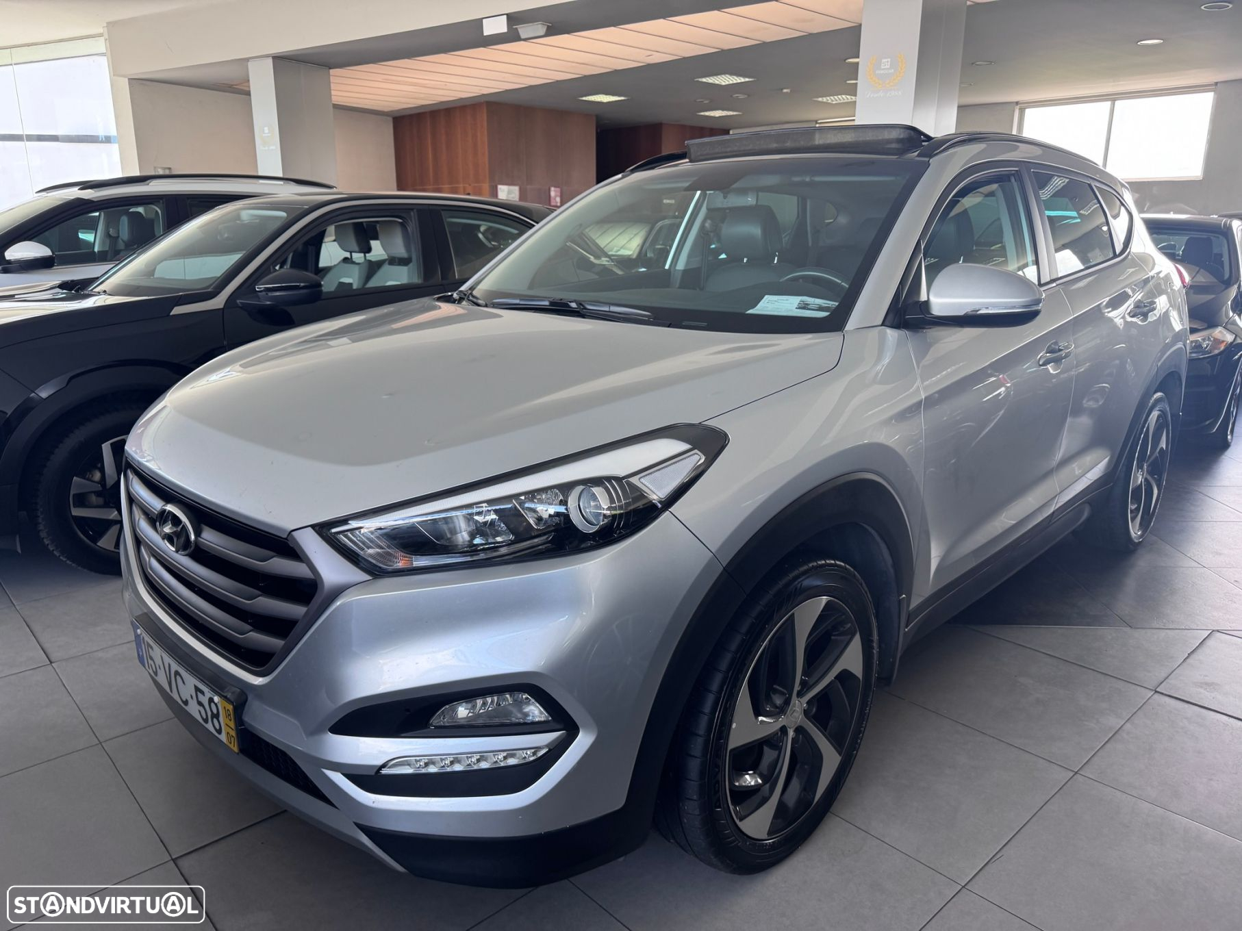 Hyundai Tucson 1.7 CRDi Premium DCT - 2