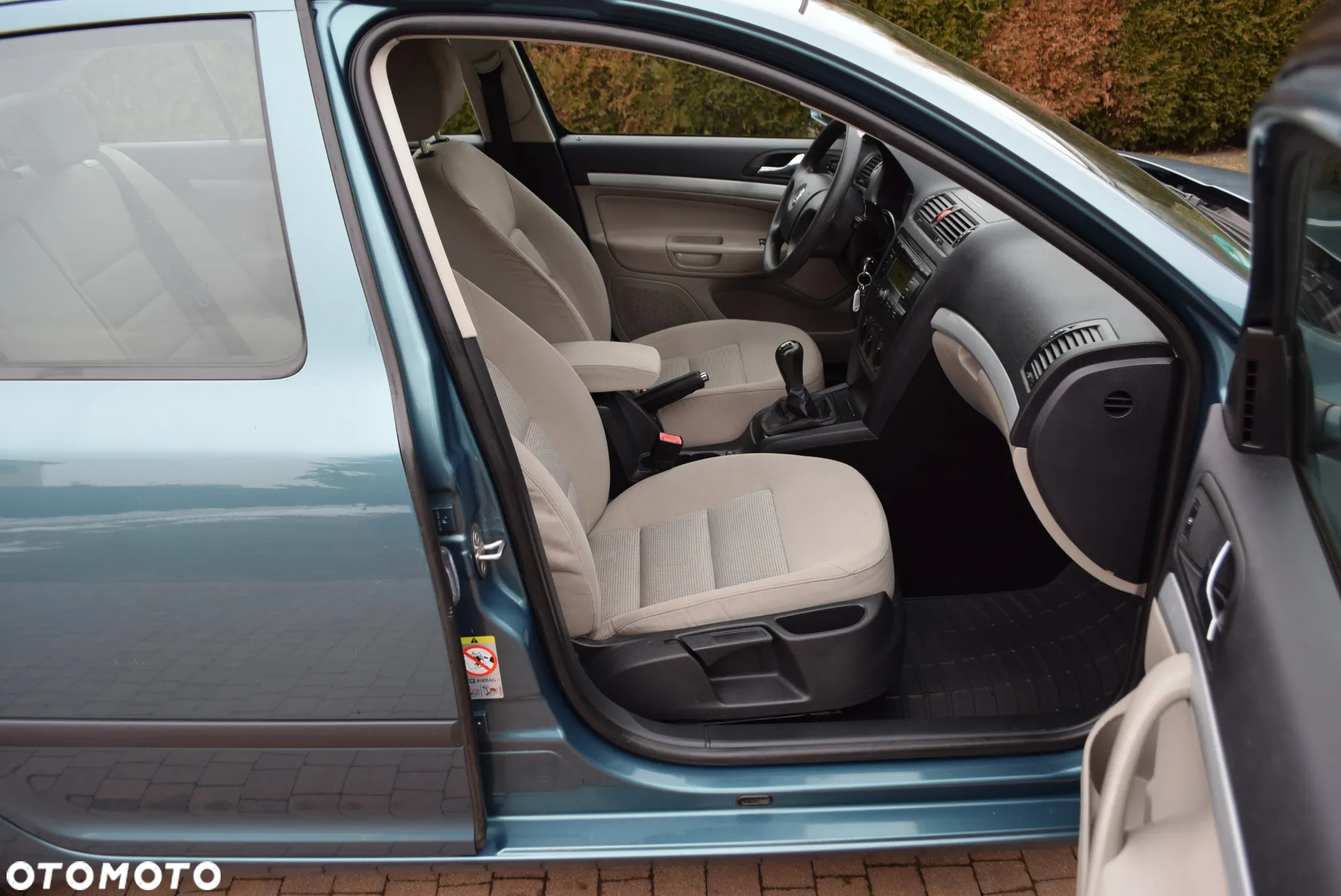 Skoda Octavia 1.6 Elegance - 15