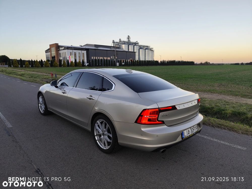 Volvo S90 T5 Geartronic Momentum Pro - 17