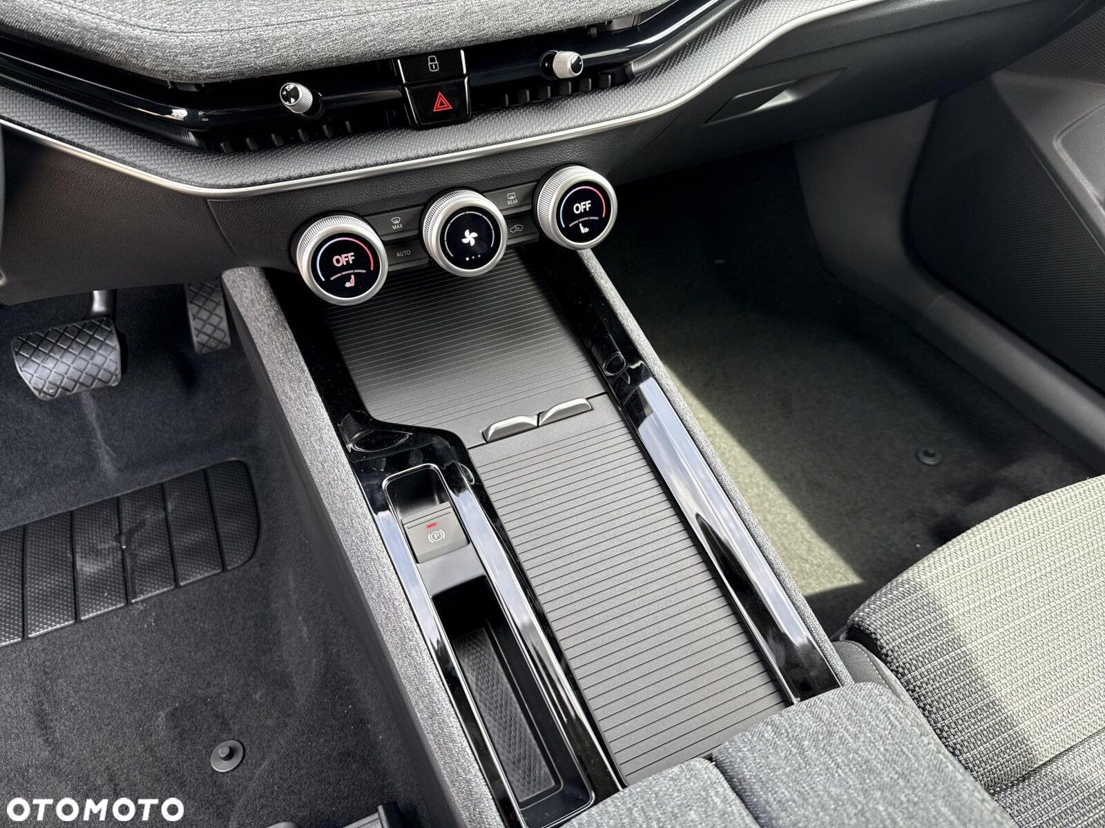 Skoda Superb 1.5 TSI Plug-in Hybrid Edition 130 DSG - 23